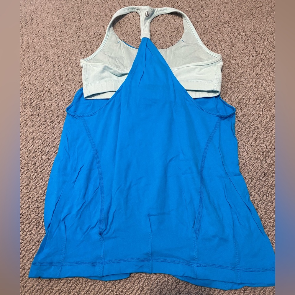 Lululemon Tank 2 shade Blue Race Back with built in bra Size 6